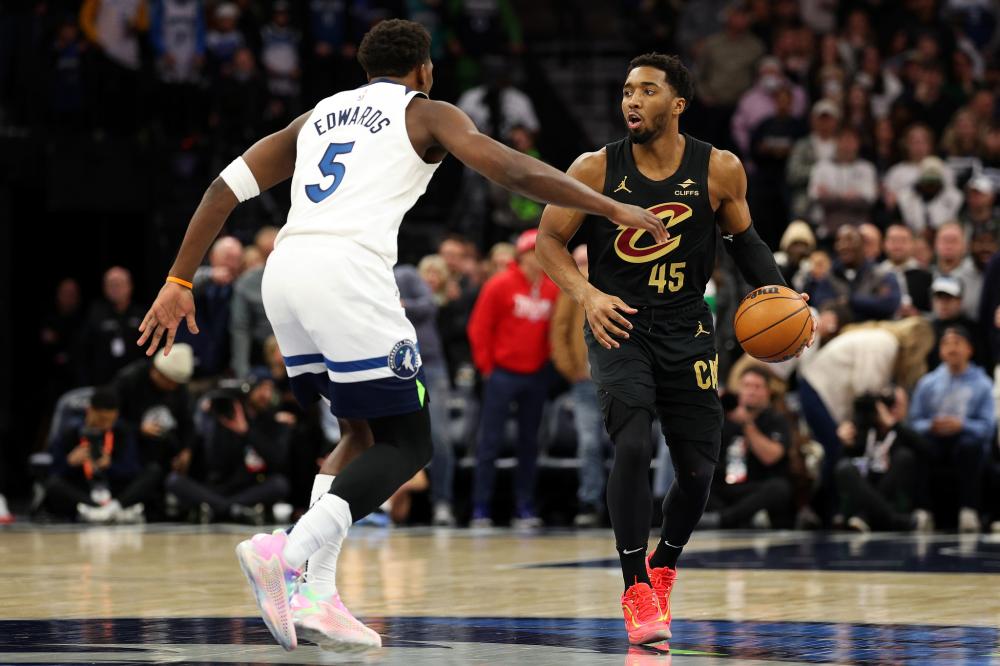 也折射出当 也折射出当