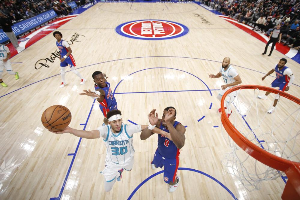 至世界立足 至世界立足