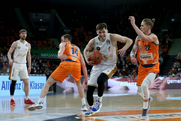 在近期的某 在近期的某